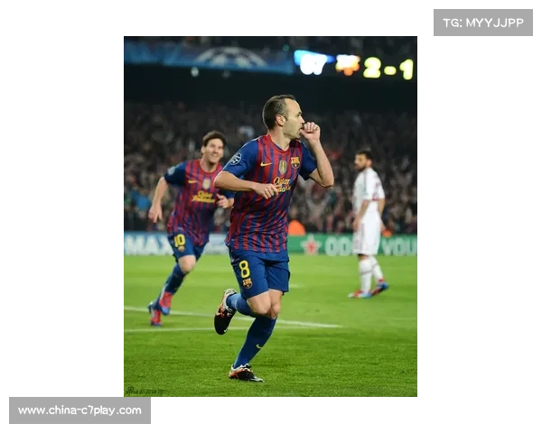 “巴萨外租小将福特进球庆祝受伤,左肩手术影响职业生涯规划”